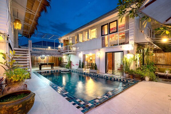 6 bedrooms, individually decorated, iron/ironing board, free WiFi - Secret Garden Pool Villa (Hua Hin)