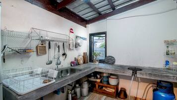 4-Bedroom Pool Villa (Secret Garden | Eget kjøkken | Kjøleskap, mikrobølgeovn, kokeplater og kaffetrakter/tekoker