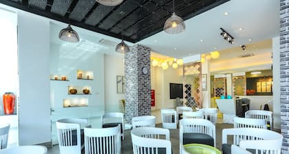 Zaki Hotel Apartment