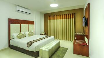 2 Schlafzimmer, hochwertige Bettwaren, Daunenbettdecken, Zimmersafe