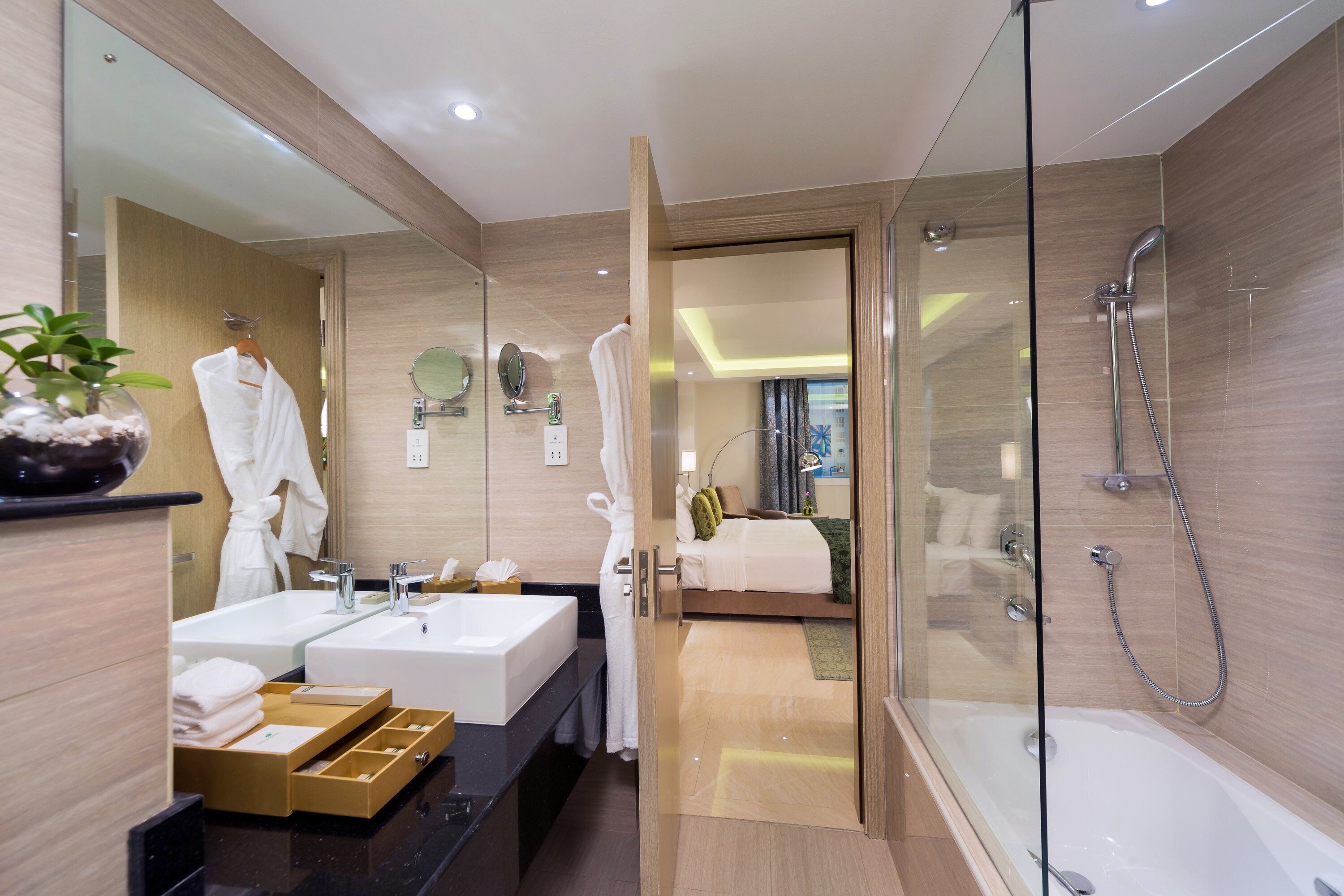 business superior suite  | bathroom | shower, rainfall showerhead, free toiletries, hair dryer