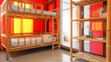 Escritorio y wifi gratis