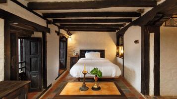 Superior Double Room, 1 Bedroom | 1 bedroom, desk