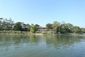 الإطلالة من المنشأة