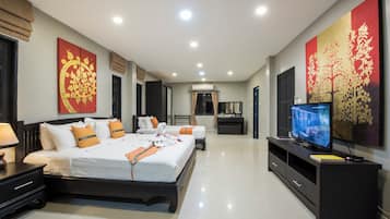3 bedrooms, in-room safe, blackout curtains, iron/ironing board