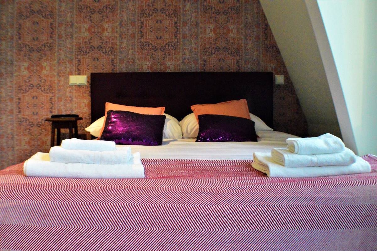 Deluxe Double Room | In-room safe, WiFi (free)