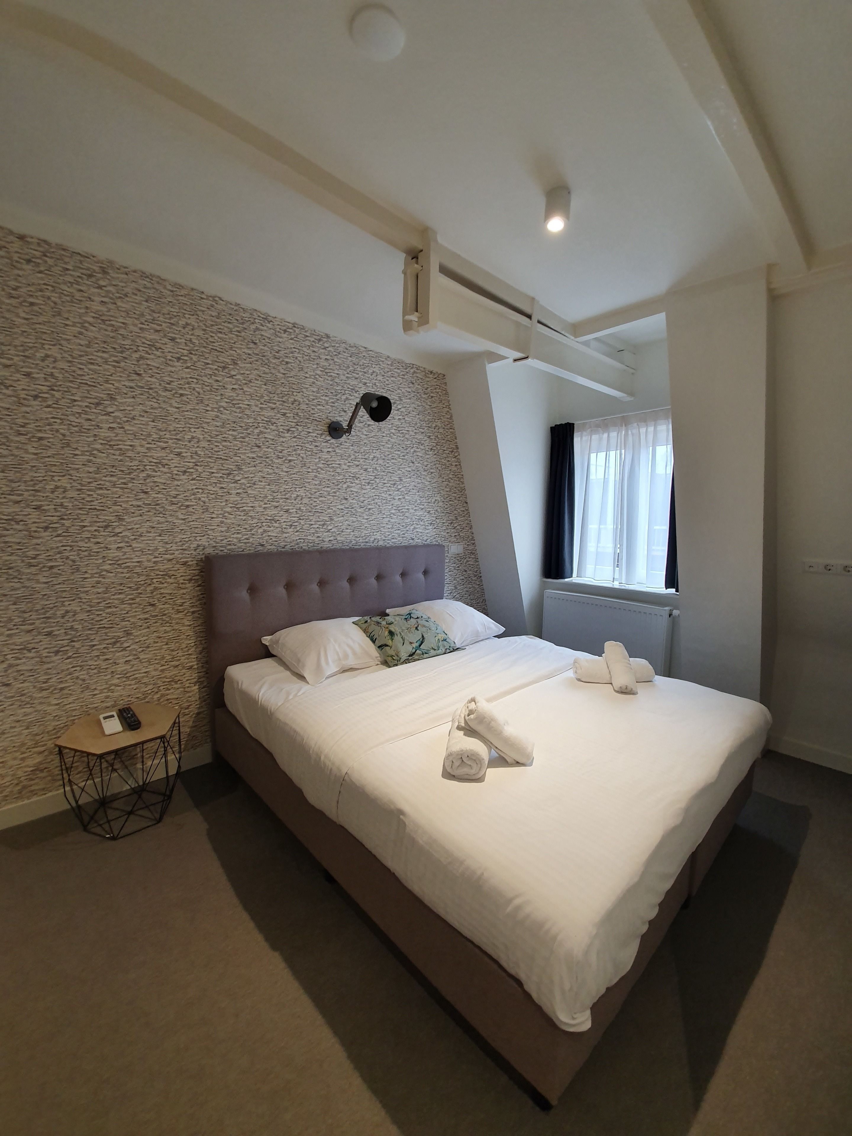 deluxe double room | in-room safe, free wifi