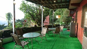 Terrace/patio - WayYoungHouse B&B (New Taipei City)