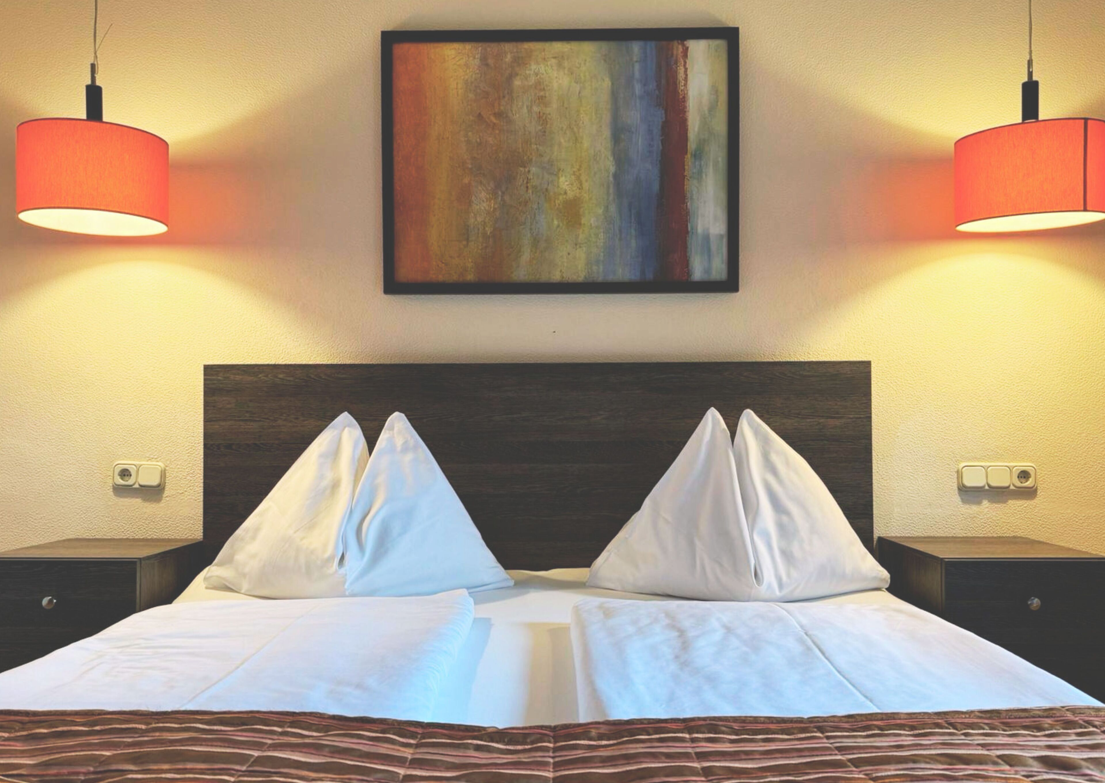 in-room safe, iron/ironing board, free wifi, bed sheets