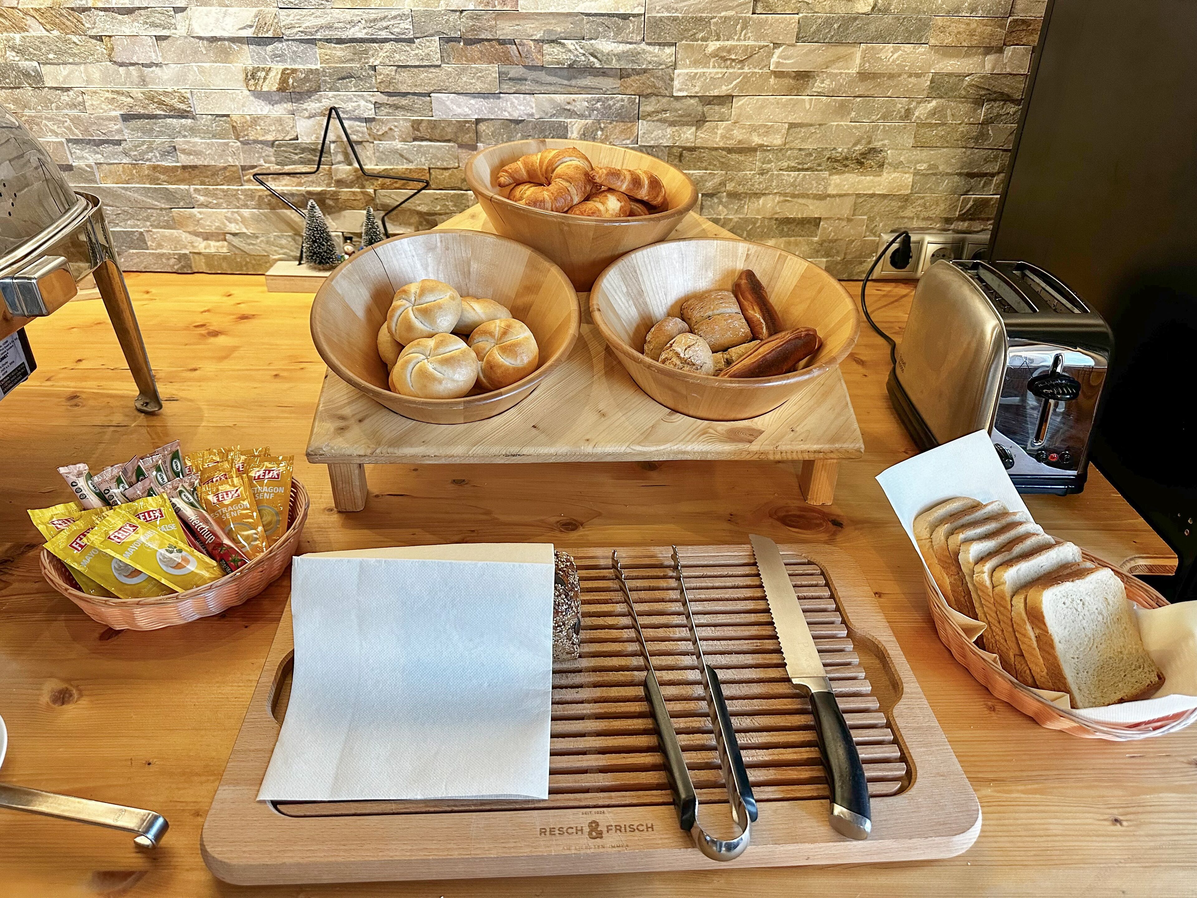 daily continental breakfast (eur 14 per person)