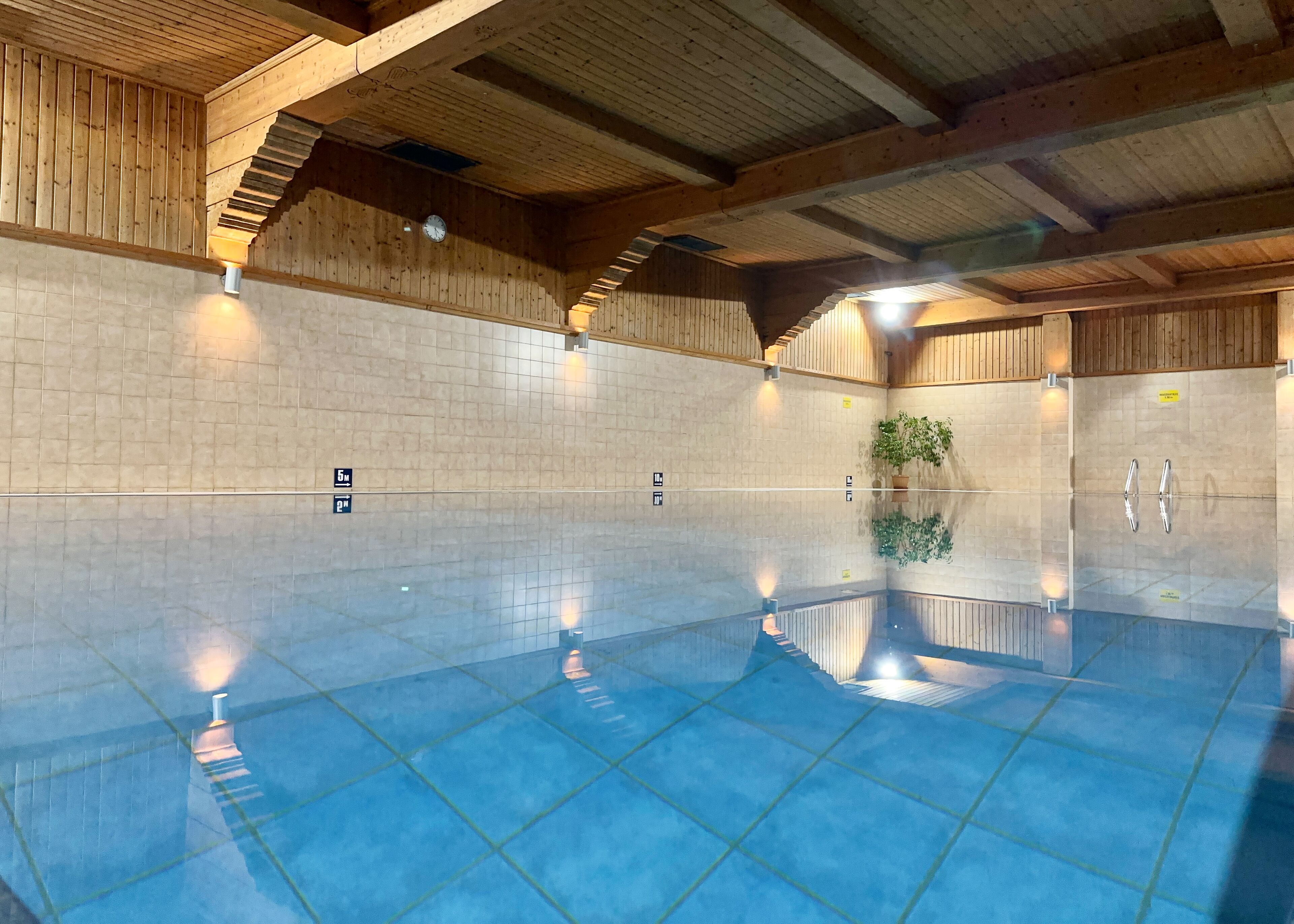 indoor pool, pool loungers