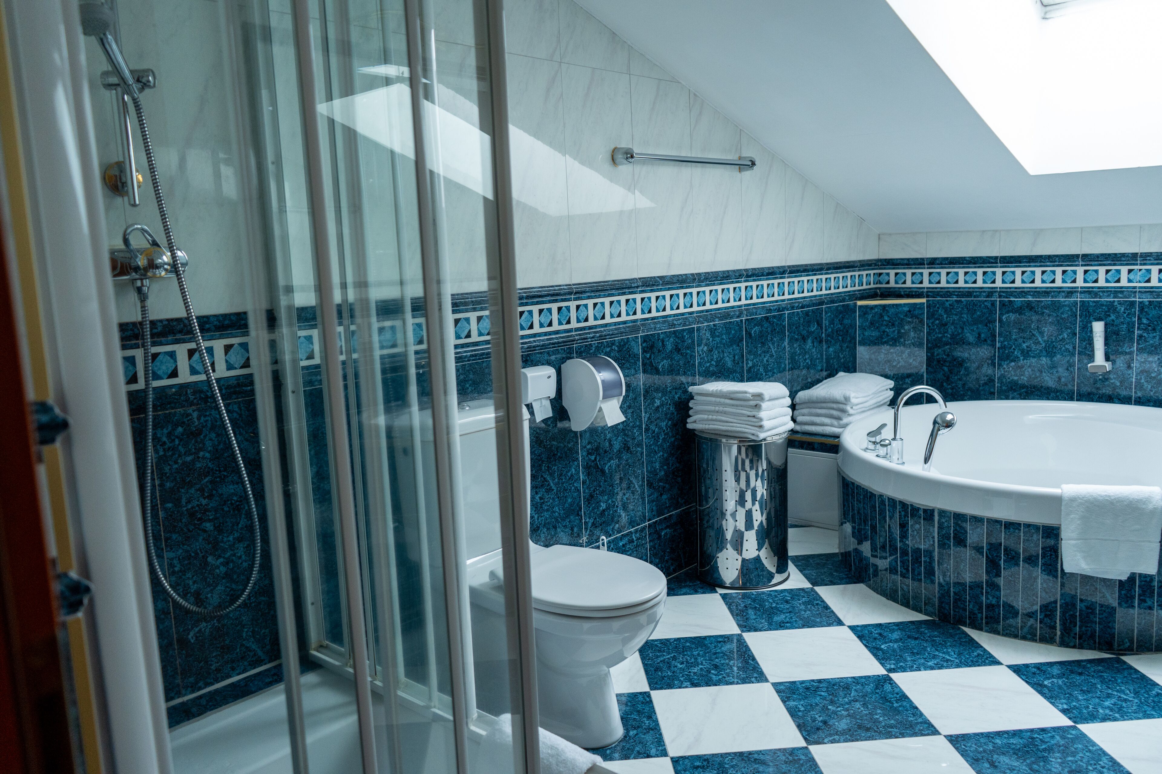 deluxe apartment | bathroom | free toiletries, hair dryer, towels