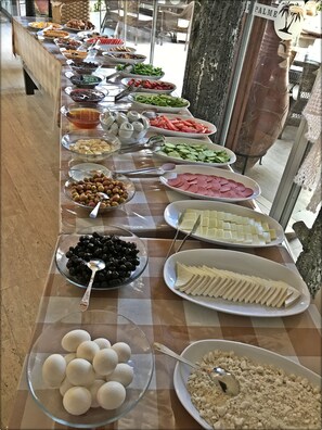 Bữa sáng buffet