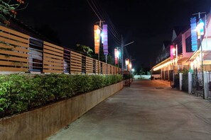 Khuôn viên nơi lưu trú