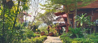 Thanyarat Resort and Organic Farm