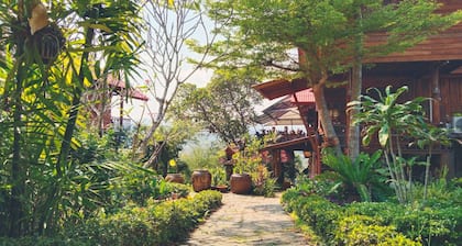 Thanyarat Resort and Organic Farm