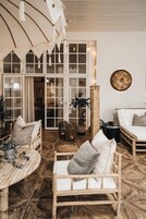 Sauna seca, banheira de hidromassagem, sauna a vapor