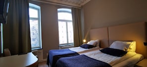 Desk, blackout drapes, free WiFi, bed sheets