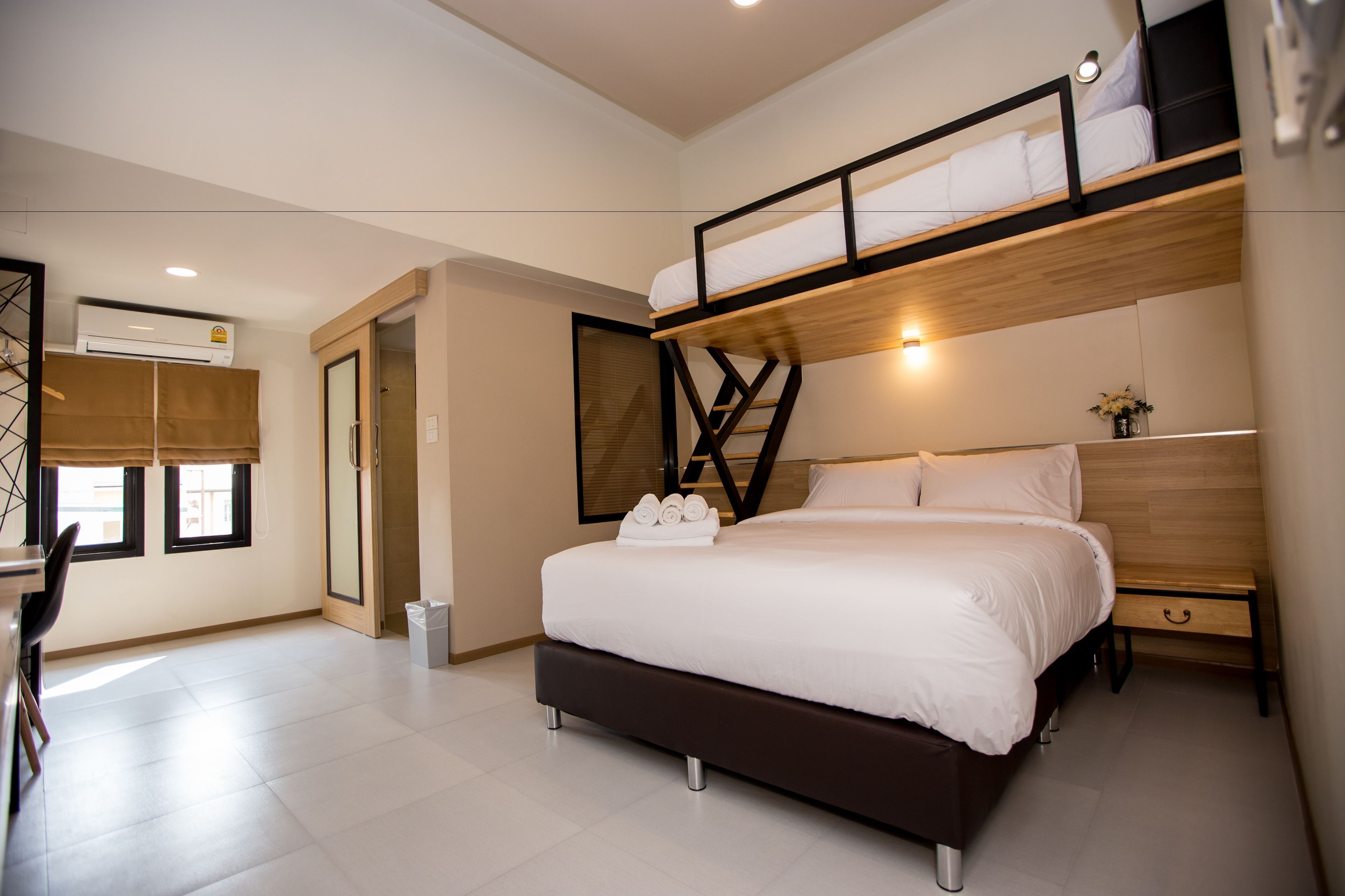 Rollaway beds, free WiFi, bed sheets