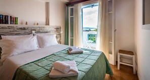 Basic Suite, Multiple Bedrooms, Kitchen, Sea Facing - Orizontes Studios (Milos)