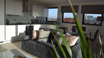 Apartment, Private Bathroom (3 bed apartment ) | Ruang Istirahat