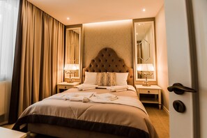In-room safe, soundproofing, free WiFi - Galant Hotel (Truskavets)