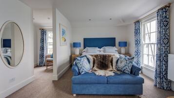 Grand-rum - havsutsikt (Grand Sea View) | Allergitestade sängkläder, minibar, individuell inredning och skrivbord