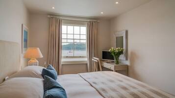 Double Room, Sea View | Premium bedding, desk, iron/ironing board, rollaway beds