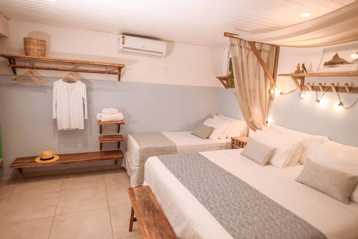 Surmatelas, minibar, rideaux occultants, chambres insonorisées