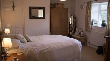 Comfort-Doppel- oder -Zweibettzimmer, mit Bad