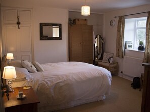 Comfort Double or Twin Room, Ensuite - The Mitre Inn (Sherborne)