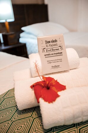 Tremannsrom – standard | Minibar, blendingsgardiner, lydisolert og sengetøy