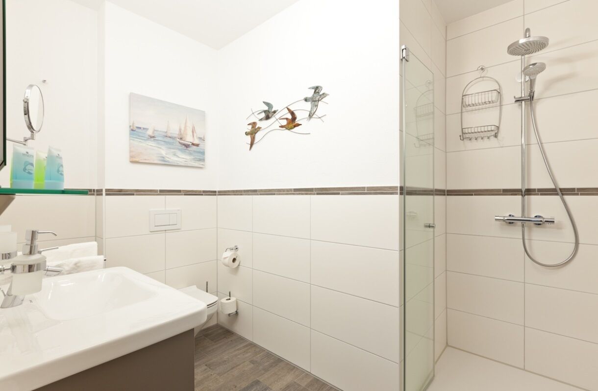 apartment, 1 bedroom | bathroom | free toiletries, hair dryer, bathrobes, slippers