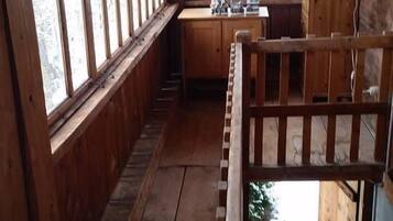 Chalet, 3 Bedrooms, Mountain View | Kemudahan bilik