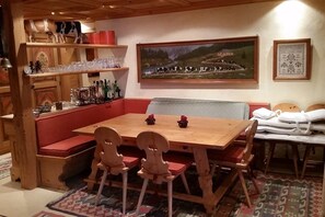 Apartment, 4 Bedrooms, Terrace (4 Bathrooms) | In-room dining - Gstaad - Luxury Flat in Rougemont (Rougemont)