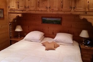 Apartment, 4 Bedrooms, Terrace (4 Bathrooms) | 4 bedrooms, free cribs/infant beds, free WiFi - Gstaad - Luxury Flat in Rougemont (Rougemont)