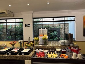 Breakfast area - Hotel Capital das Pedras (Teófilo Otoni)