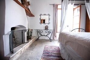 华丽独立别墅, 3 间卧室, 庭院 | 1 多间卧室、熨斗/熨衣板、免费 WiFi、床单