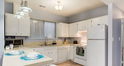 4 Bedroom Suite in Calgary