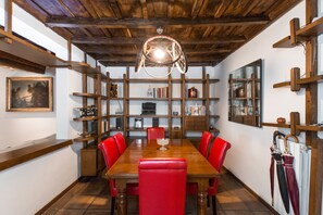 Living area - Habitat's Campo di Fiori Apartments (Rome)