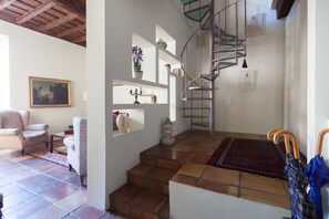 Staircase - Habitat's Campo di Fiori Apartments (Rome)