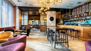 Bar (on property) - Crowne Plaza Christchurch by IHG (Christchurch)