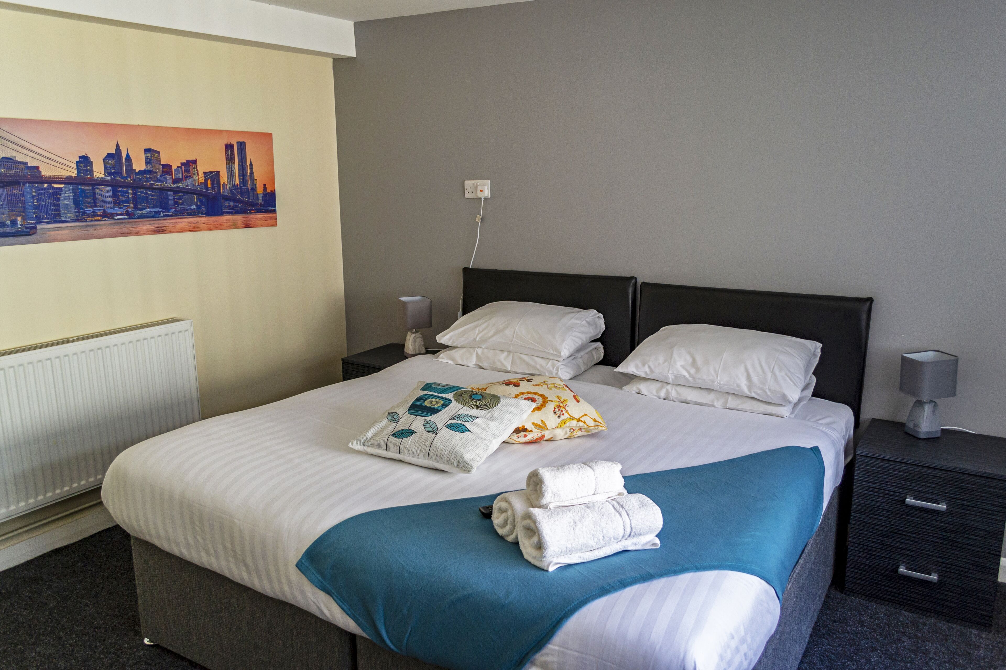 Studio Suite, Kitchen | Desk, iron/ironing board, free WiFi, bed sheets