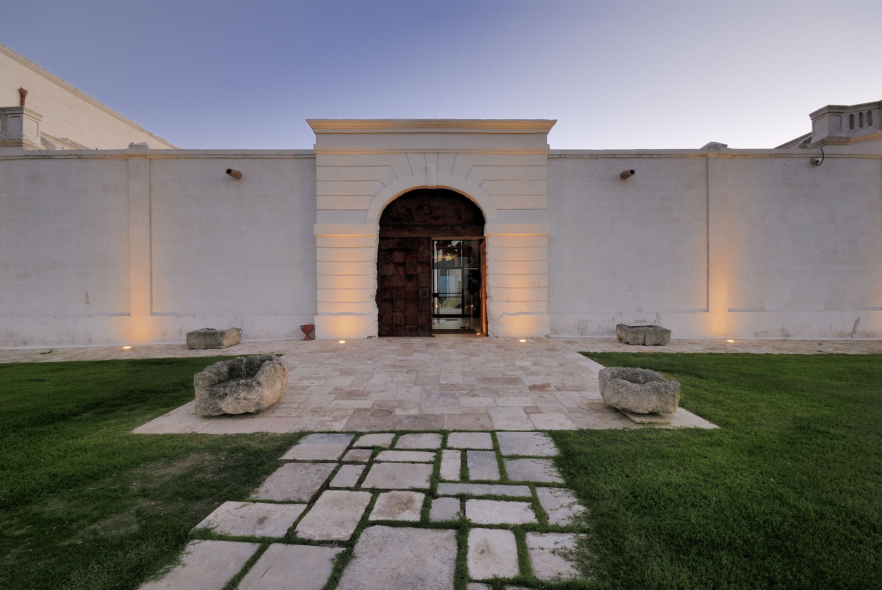 Fassade der Unterkunft – Abend/Nacht