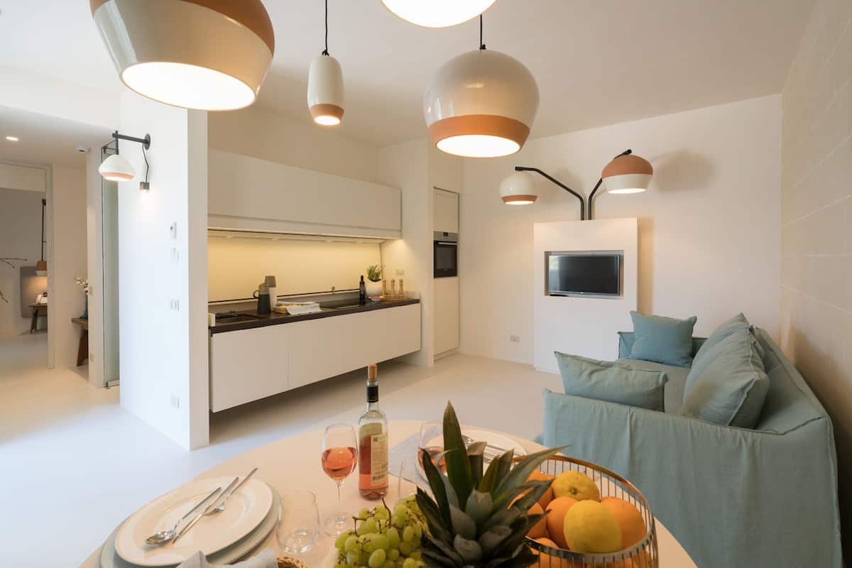 Suite Superior, al piano terra | 2 camere, biancheria da letto di alta qualità, minibar