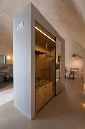 Junior-Suite, Badewanne, Turm | 2 Schlafzimmer, hochwertige Bettwaren, Minibar, Zimmersafe