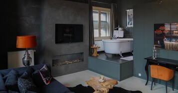 Suite (Kapel) | Minibar, soundproofing, iron/ironing board, cribs/infant beds