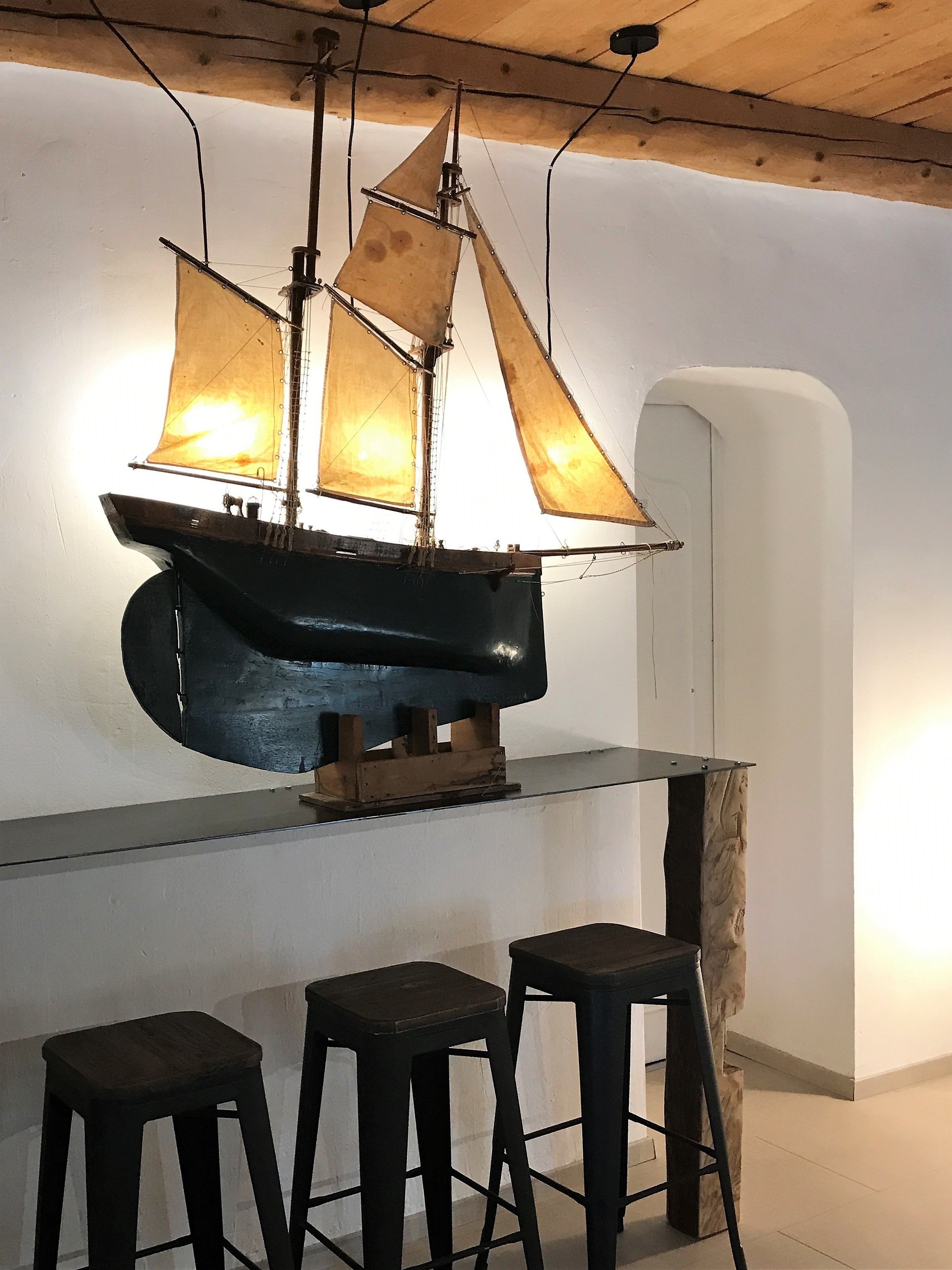 daily buffet breakfast (eur 13 per person)