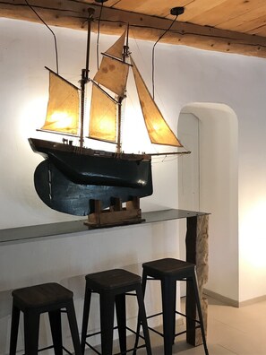 Päivittäinen buffetaamiainen (13 EUR per henkilö)