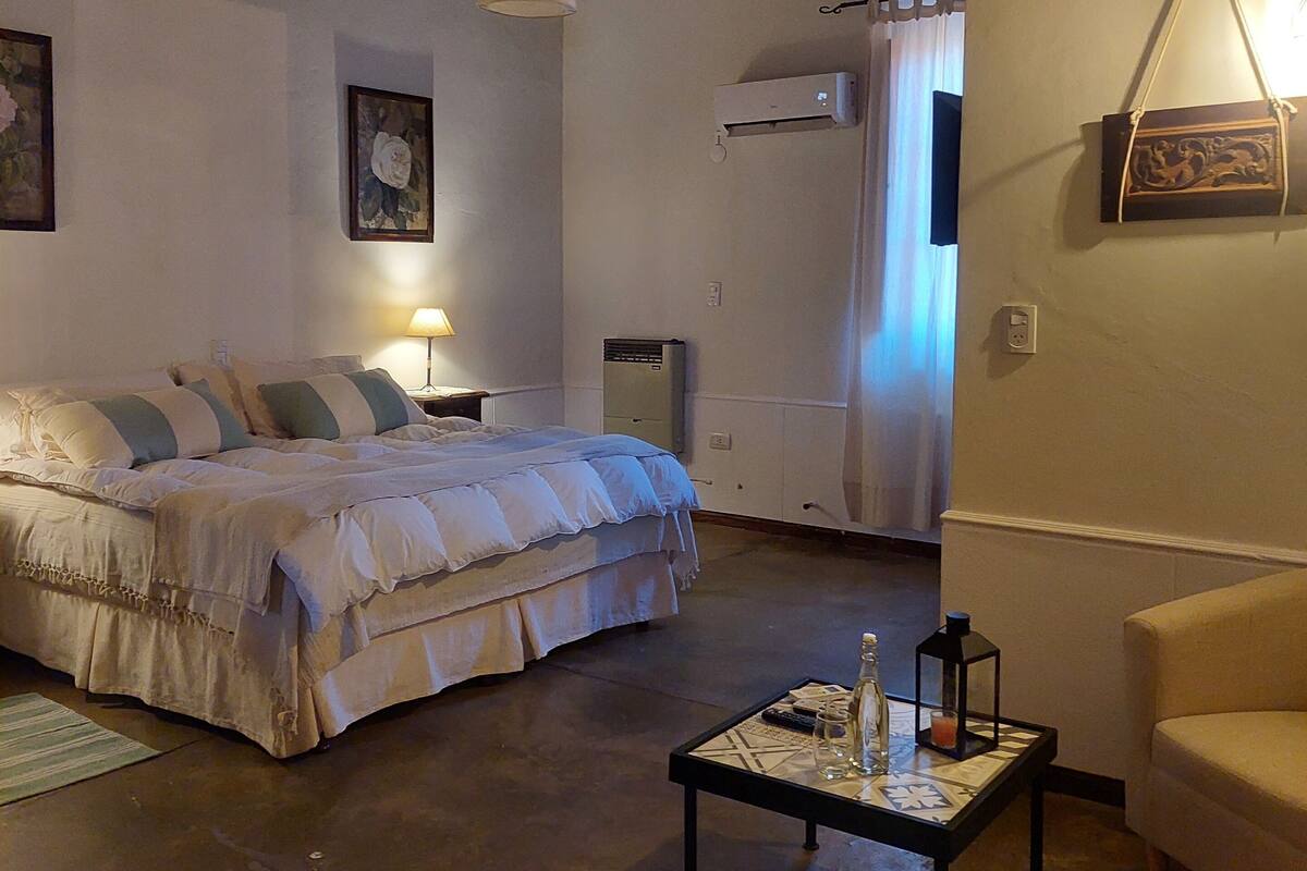 Standard Double Room | Soundproofing, WiFi (free)